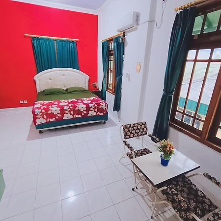 יוגיאקרטה Glory Homestay מראה חיצוני תמונה